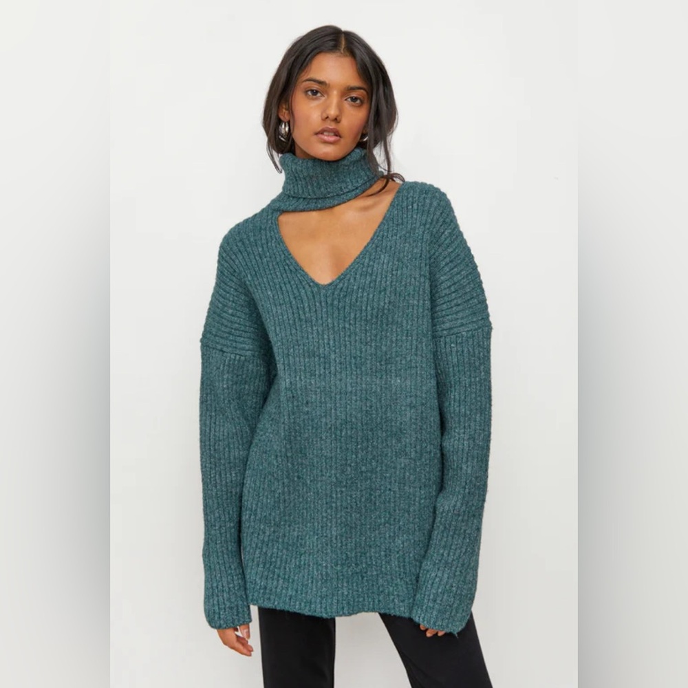 NWT Oak + Fort Oversized Turtleneck Sweater